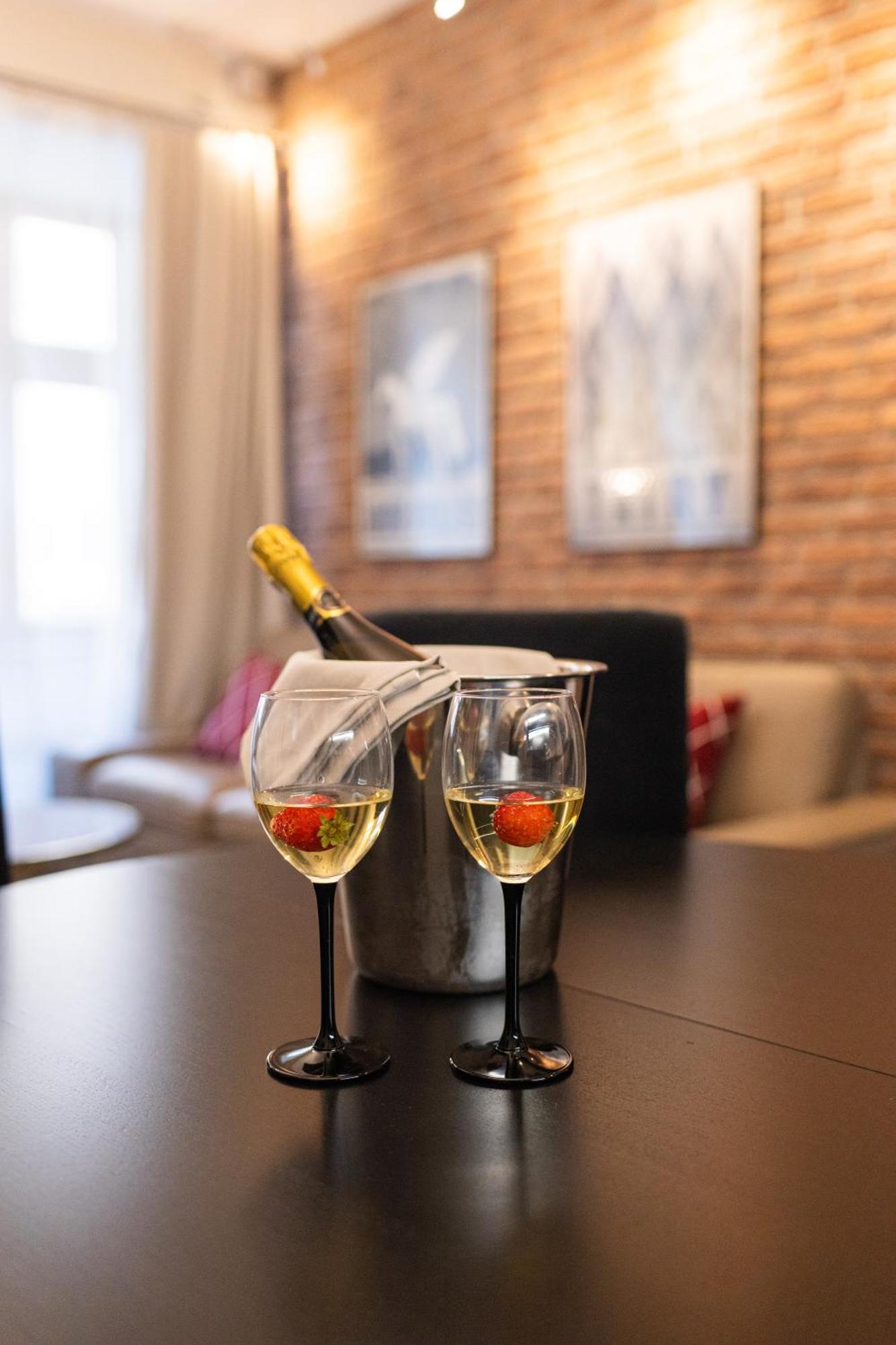Lux Apartmenty - Old Leilighet Krasków